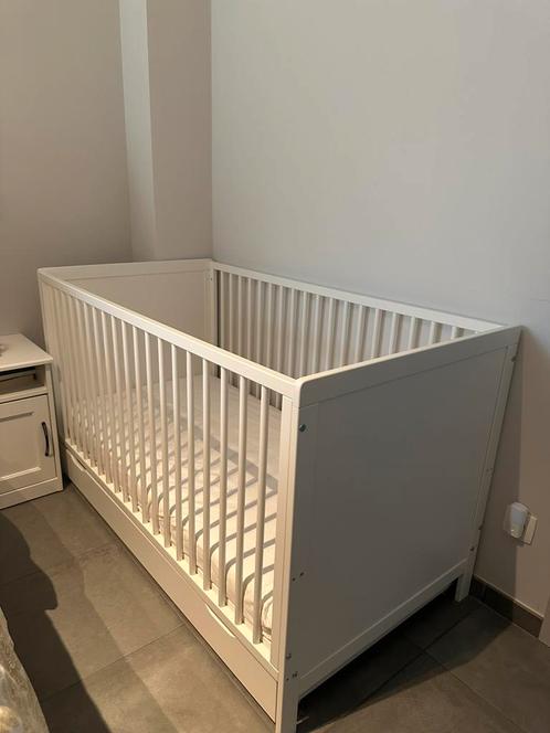 Meegroei ledikant petit amelie 140x 70 cm, Kinderen en Baby's, Kinderkamer | Complete kinderkamers, Zo goed als nieuw, Jongetje of Meisje