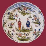 Plat en céramique de Delft à décor chinois., Enlèvement ou Envoi