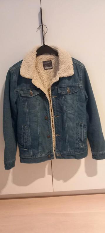 Jongens jeans vest van  Primark,maat 10,11 jaar  beschikbaar voor biedingen