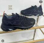 Lv sneakers tac 2025, Ophalen of Verzenden, Zo goed als nieuw