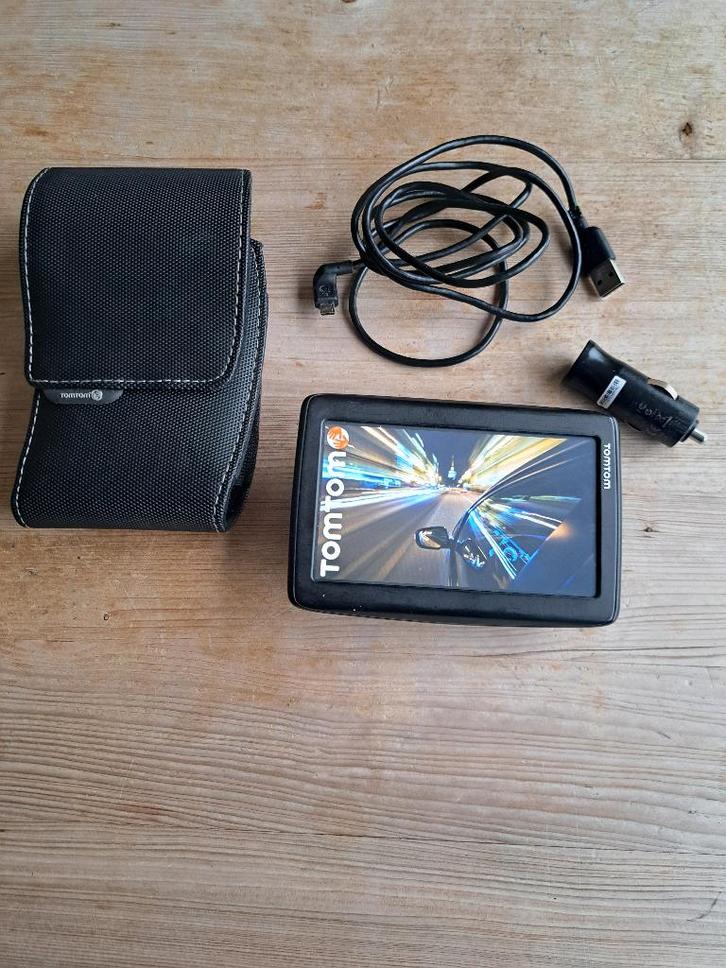 Tomtom GPS (4EN52 Z1230), Autos : Divers, Navigation de voiture, Comme neuf, Enlèvement ou Envoi