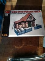 Shed with wooden fence, Enlèvement ou Envoi, Comme neuf