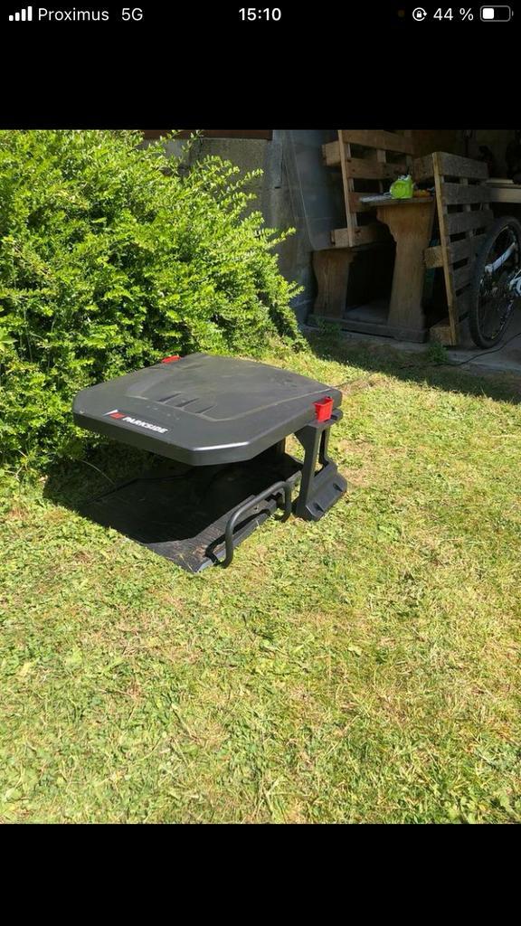 Vente et installation robot tondeuse, Tuin en Terras, Robotmaaiers, Zo goed als nieuw, Ophalen of Verzenden