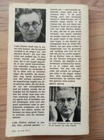 Boek ' het duistere bloed ' Dr. E. Willekens, Ophalen of Verzenden, Zo goed als nieuw, Zie beschrijving