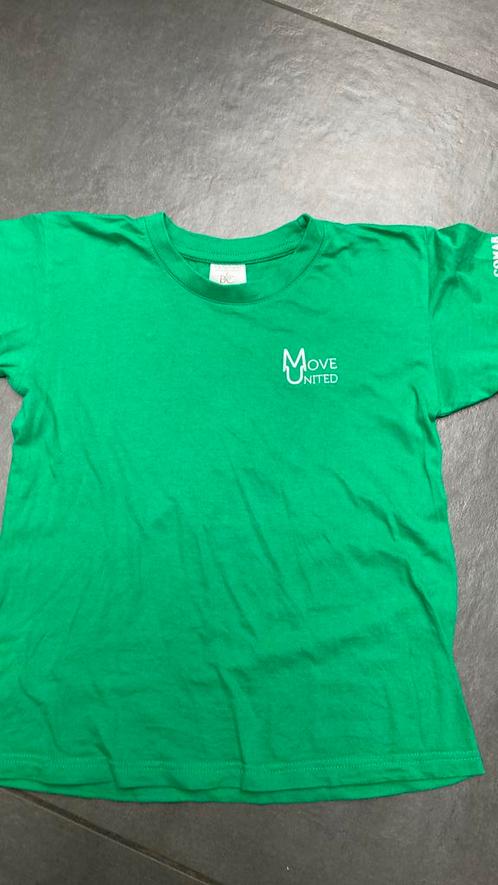 Groene T shirt van Move United maat 122-128, Enfants & Bébés, Vêtements enfant | Taille 122, Comme neuf, Garçon ou Fille, Chemise ou À manches longues