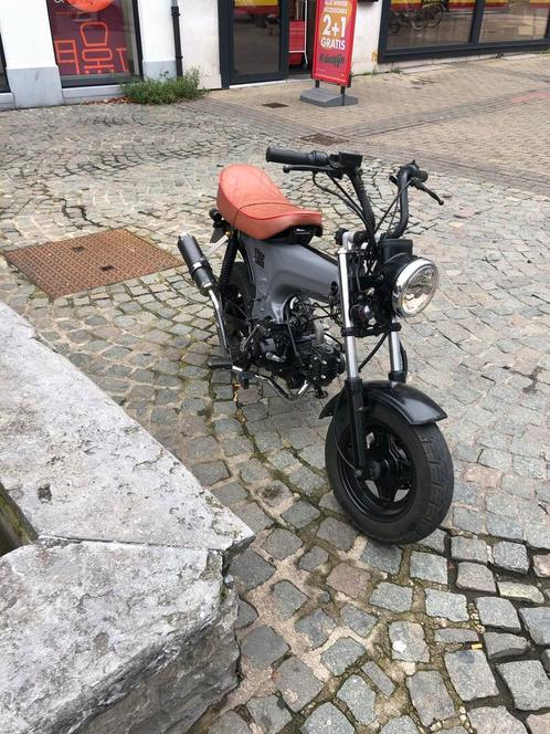 Dax 50cc klasse B, Fietsen en Brommers, Brommers | Honda, Zo goed als nieuw, Ophalen