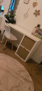Ikea-bureau, Huis en Inrichting, Bureaus, Ophalen of Verzenden, Zo goed als nieuw, Bureau