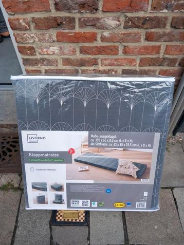 Livarno. Meerdere stuks beschikbaar. NIEUW beschikbaar voor biedingen