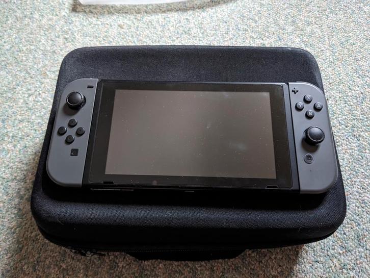 Nintendo Switch I, Consoles de jeu & Jeux vidéo, Consoles de jeu | Autre, Comme neuf, Enlèvement ou Envoi