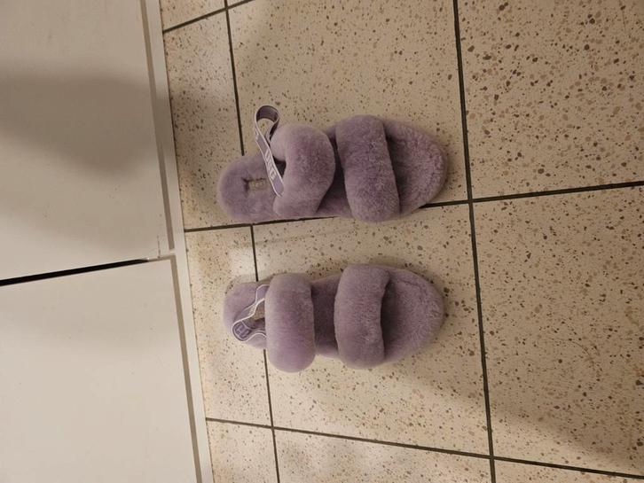 Lilah Ugg slippers, Kleding | Dames, Schoenen, Nieuw, Slippers, Ophalen of Verzenden