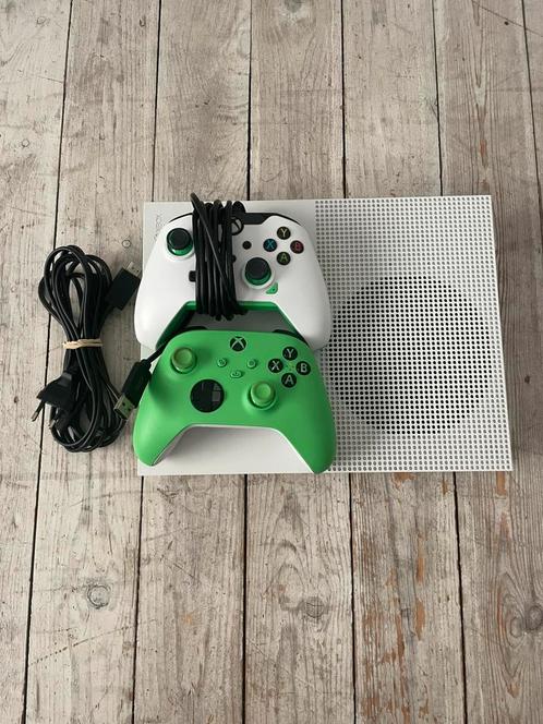 Xbox one s met 2 games en 2 controllers, Games en Spelcomputers, Spelcomputers | Xbox One, Zo goed als nieuw, Xbox One, Ophalen of Verzenden