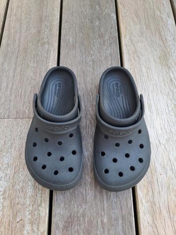 Zwarte Crocs original, in prima staat, maat 34-35. beschikbaar voor biedingen