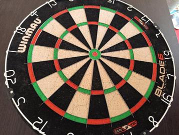 winmau blade 6 dartboard  beschikbaar voor biedingen
