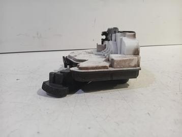 PORTIERVANGER CV ELEKTR. RECHTS ACHTER Golf VII (AUA) beschikbaar voor biedingen