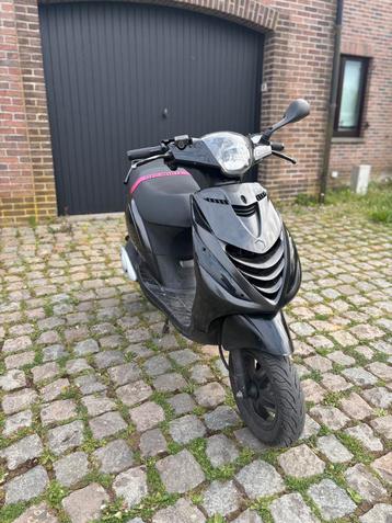 Zip 70cc KLASSE A!!!, Fietsen en Brommers, Ophalen, Klasse A (25 km/u), Zip