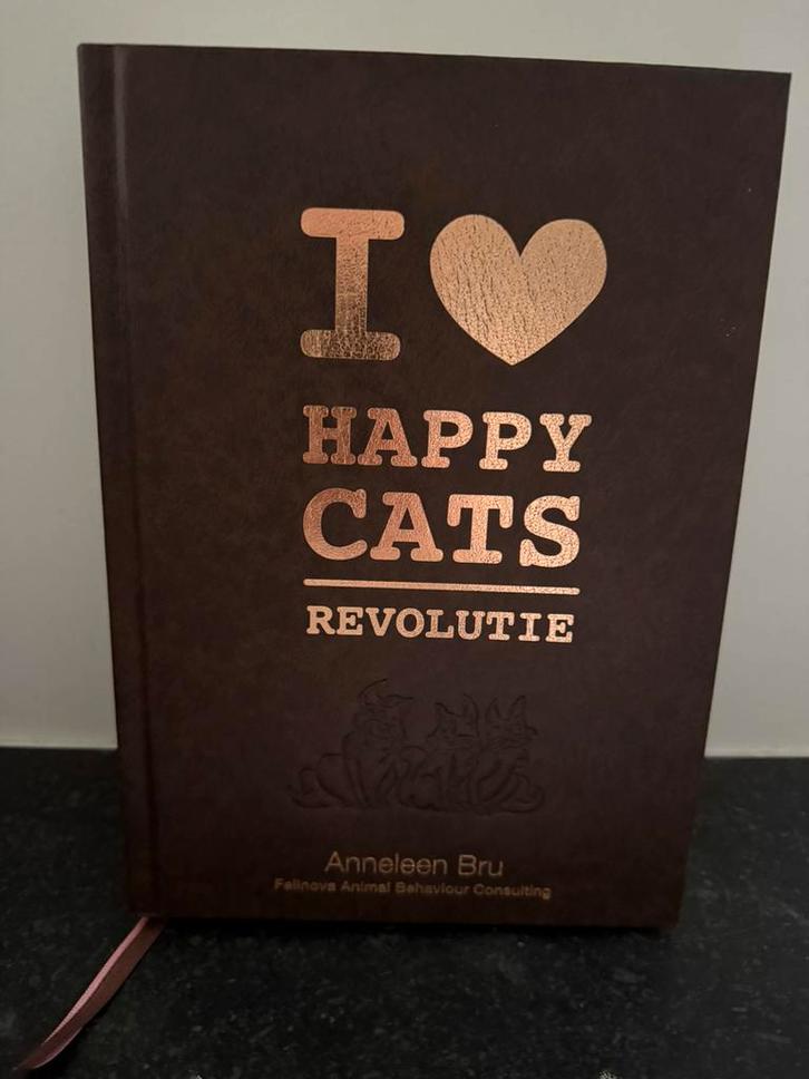 I love happy cats Anneleen Bru, Boeken, Dieren en Huisdieren, Zo goed als nieuw, Ophalen