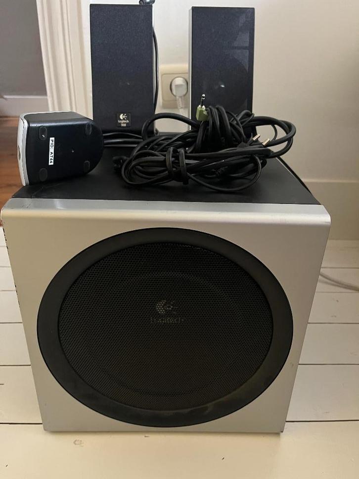 Logitech Z2300 2.1 luidsprekerset - boxen, Audio, Tv en Foto, Luidsprekerboxen, Gebruikt, Subwoofer, 120 watt of meer, Ophalen