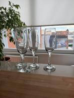 4 glazen voor champagne/cava, Verzamelen, Glas en Drinkglazen, Ophalen, Gebruikt