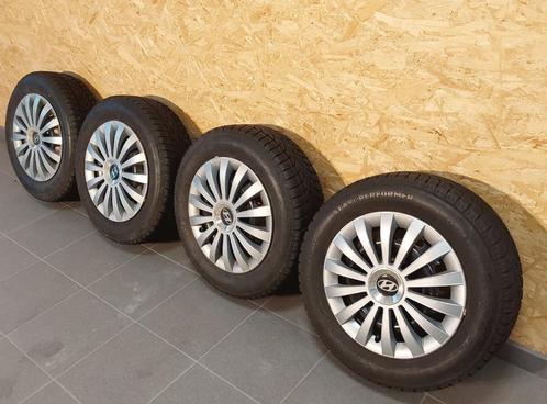 Très bons pneus hiver 175/65-14 avec jantes Hyundai, Auto-onderdelen, Banden en Velgen, Banden en Velgen, Winterbanden, 14 inch