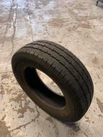 1 pneus hiver utilitaire, 205 mm, Band(en), 16 inch, Gebruikt