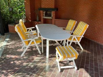 Tuinset (tafel met 4 of 6 stoelen - met kussens)  beschikbaar voor biedingen