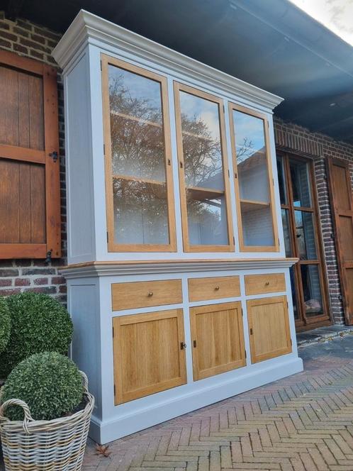 Eiken buffetkast/vitrinekast 026/24.1, Huis en Inrichting, Kasten | Buffetkasten, Zo goed als nieuw, Ophalen of Verzenden