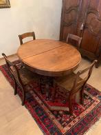 Table avec chaises, Enlèvement, Utilisé, Quatre personnes, Rond