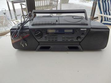 Draagbare radio Cd cassettespeler  Philips beschikbaar voor biedingen