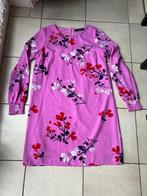 Leuke paarse jurk met bloemen - maat M, Ophalen of Verzenden, Maat 38/40 (M)