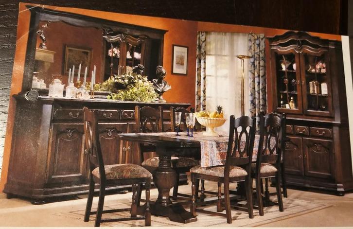 Eetkamer Renoir  in zeer goede staat, Huis en Inrichting, Complete eetkamers, Zo goed als nieuw, Ophalen