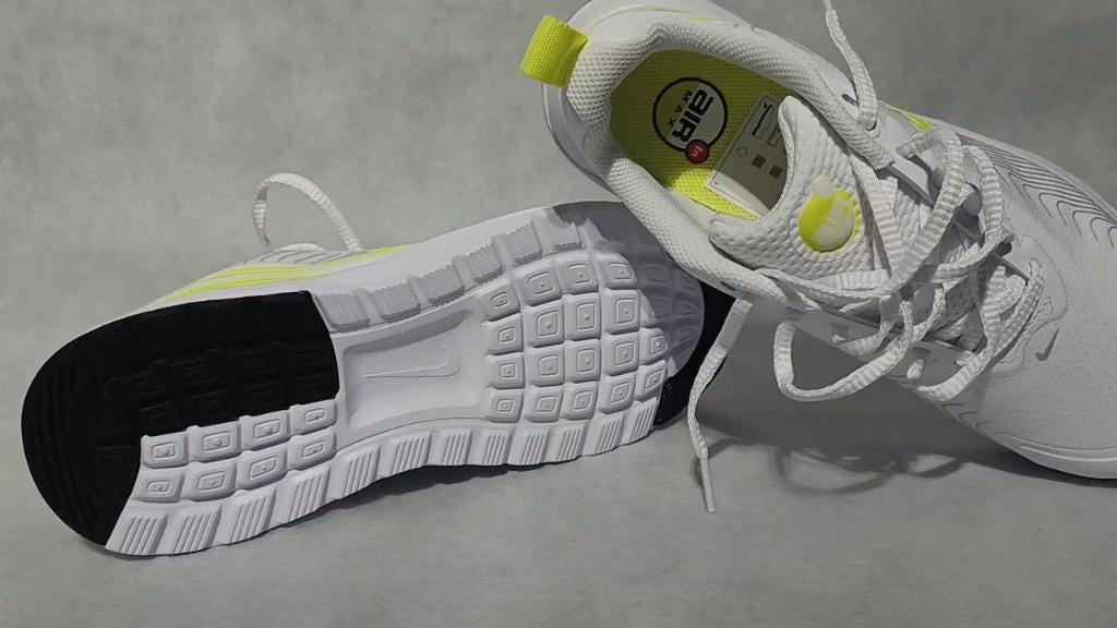 Nike Air Max Nuaxis - Maat 39 - Nieuw - #22 #, Overige kleuren, Nieuw, Ophalen of Verzenden, Sneakers