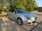 Alfa-Romeo Giulietta full option, Auto's, Euro 5, Zwart, 4 cilinders, Alcantara