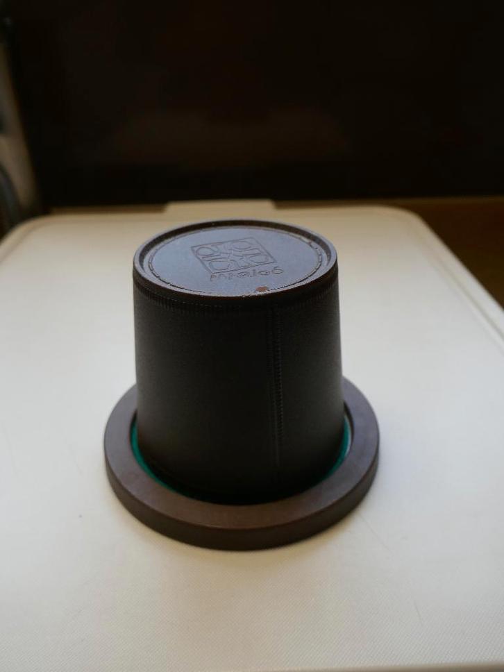 Dobbelsteen beker, pvc, als nieuw, Hobby en Vrije tijd, Overige Hobby en Vrije tijd, Ophalen of Verzenden