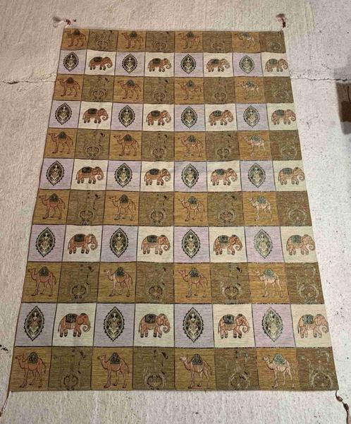 Grand Foulard Thailand Olifanten Kamelen aardetinten 202/135, Huis en Inrichting, Woonaccessoires | Plaids en Woondekens, Zo goed als nieuw