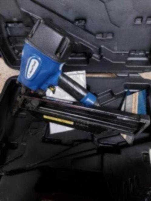 Hewitool fhfnn 34 100 stripnagel pistool schiethamer tacker, Doe-het-zelf en Bouw, IJzerwaren en Bevestigingsmiddelen, Zo goed als nieuw