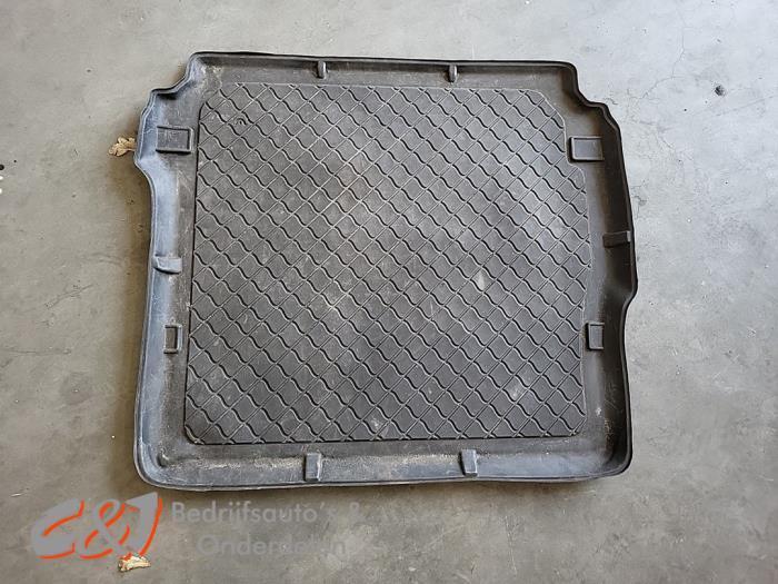 Laadbak bekleding van een Landrover Discovery, Auto-onderdelen, Interieur en Bekleding, Land Rover, Gebruikt, 3 maanden garantie