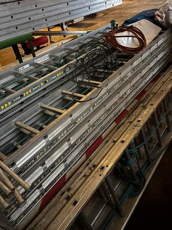 Divers matériels macc pour couvreur, Doe-het-zelf en Bouw, Overige Doe-Het-Zelf en Bouw, Ophalen