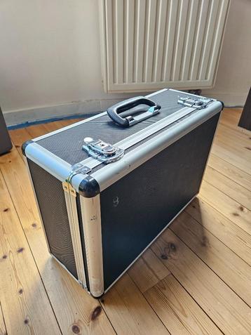 Malette flightcase rangement équipement fragile sono/light beschikbaar voor biedingen