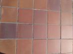 gezocht: Rood/oranje gevlamde terracotta tegels 24x24, Doe-het-zelf en Bouw, Ophalen of Verzenden, 20 tot 40 cm, 20 tot 40 cm