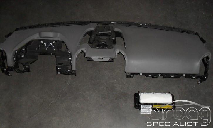 Porsche Cayenne 2010-2017 dashboard grijs + passagiers airba, Auto-onderdelen, Dashboard en Schakelaars, Porsche, Gebruikt, Ophalen of Verzenden