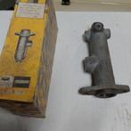 Maître cylindre freins Renault 77 01 348 483 (R4-R5-R6), Renault, Enlèvement ou Envoi, Neuf