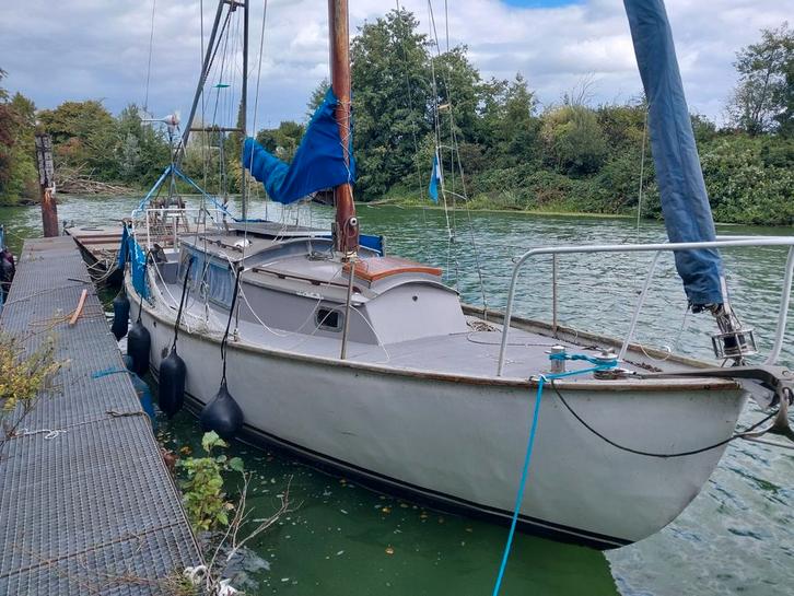 Opknapper zeilboot 9.5m bij2.8m, Watersport en Boten, Kajuitzeilboten en Zeiljachten, Zo goed als nieuw, Ophalen