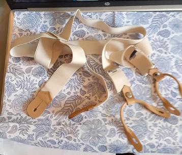 Paire de bretelle modèle vintage  beschikbaar voor biedingen