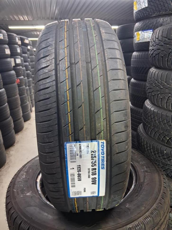 21555r18 Toyo Nieuwe banden, Auto diversen, Autosport-onderdelen, Zo goed als nieuw, Ophalen