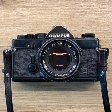Olympus OM-1n zwart, Olympus 50mm f1.8, Audio, Tv en Foto, Fotocamera's Analoog, Ophalen of Verzenden, Gebruikt, Spiegelreflex