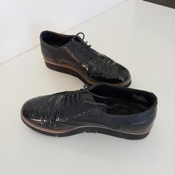 Dames schoenen Zwart - Heel licht maat 36 beschikbaar voor biedingen