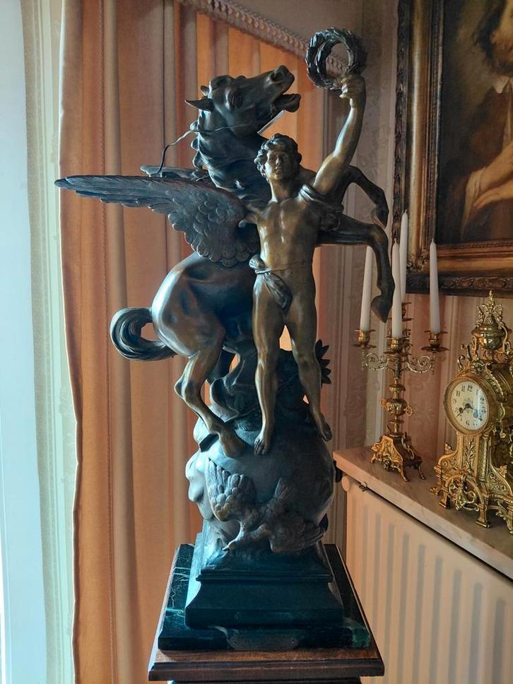 Groot antiek en mooi beeld, Antiek en Kunst, Kunst | Beelden en Houtsnijwerken, Ophalen