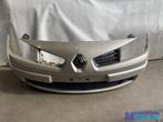 RENAULT MEGANE CREME Bruin voorbumper, Gebruikt, Voor, Renault, Bumper