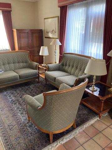 Stijlvolle salon  beschikbaar voor biedingen