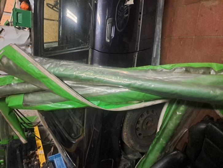 Hervulbare gasflessen , windzeilen met gewichten, Zakelijke goederen, Stock en Retail | Verkoopwagens, Ophalen